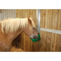 Abreuvoir chevaux à palette verticale Autodrink - La Gée