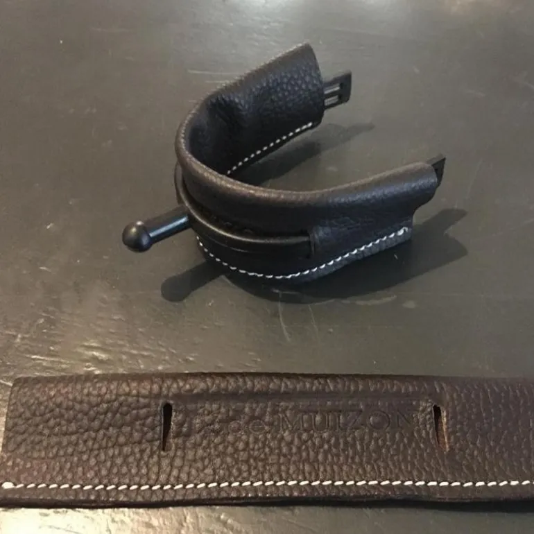 Cache-éperons cuir coloré - De Muizon