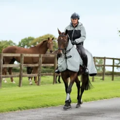 Couvre reins avec couvre cou réflechissant rambo 50g - Horseware