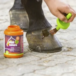 Huile à sabot cheval avec pinceau 450 ml Huföl - Equinatura
