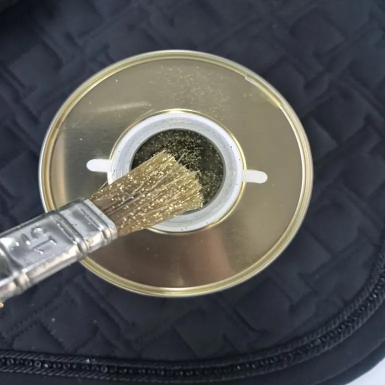 Huile à sabot cheval paillettes Liquid Hoof Dressing Glitter Edition - Kevin Bacon's