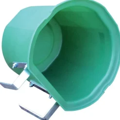 Mangeoire de porte avec crochets cheval 16 L - La Gée