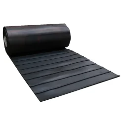 Tapis caoutchouc avec tasseau pont de van ou camion cheval - IDS