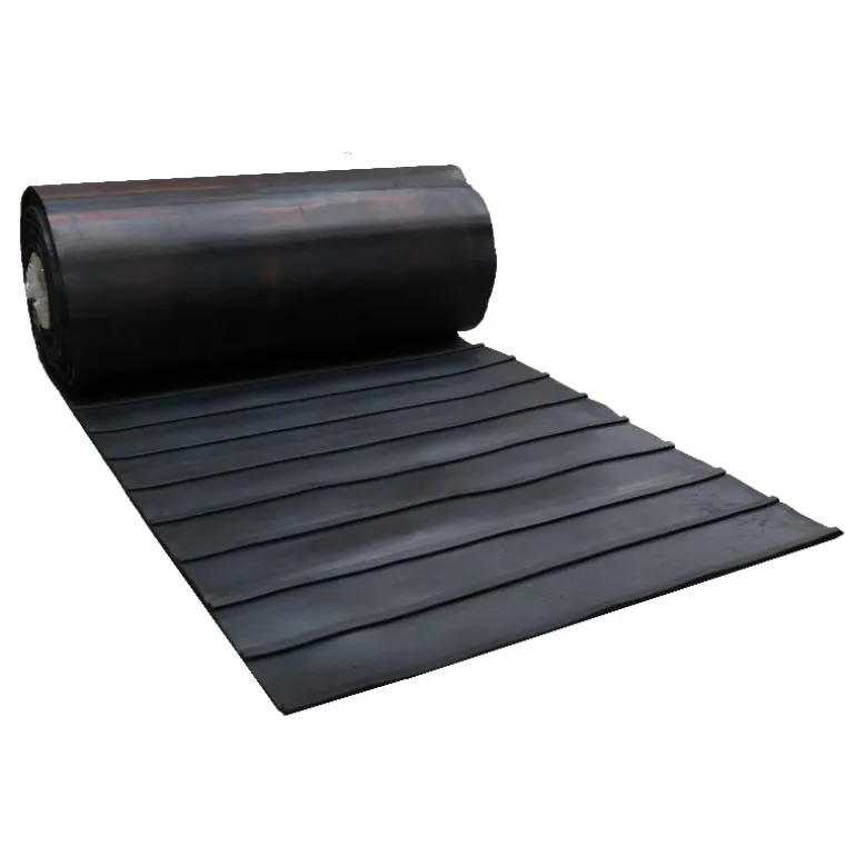 Tapis caoutchouc avec tasseau pont de van ou camion cheval - IDS