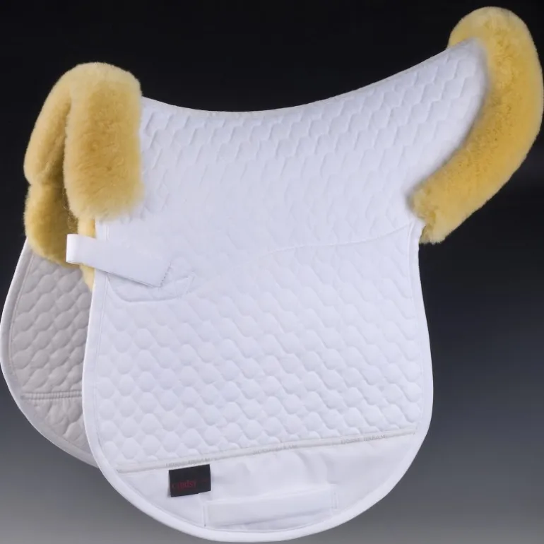 Tapis forme de selle cheval mouton véritable Champ 1/4 - Christ